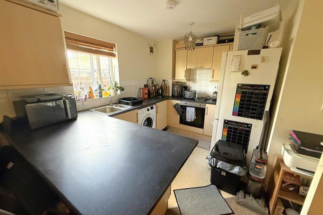 1 Saskia Court, Oliver Street, Rugby photo 3
