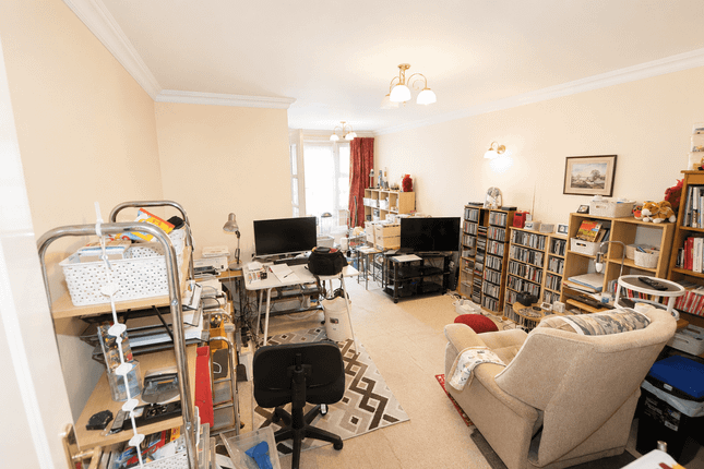 890 Green Lanes, London photo 2