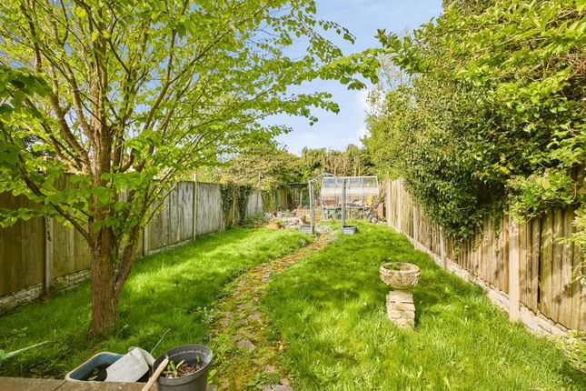 15, Charles Avenue, Derby photo 2
