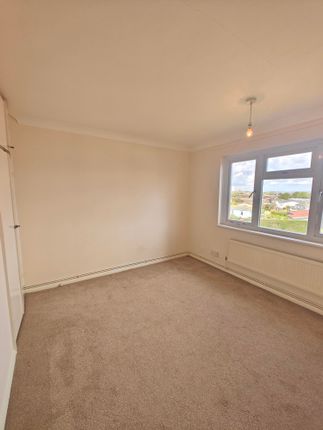 flat 57, Halliday Crescent, Southsea photo 5