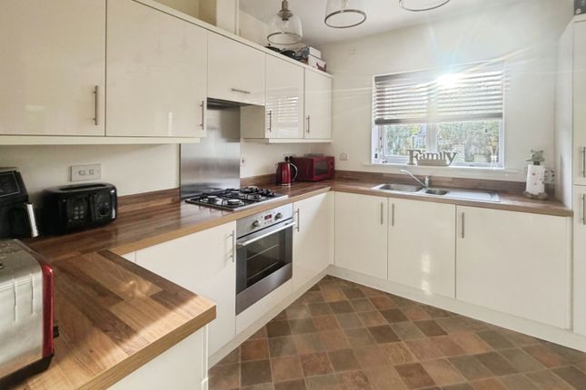 25, Kipling Way, Crook photo 2