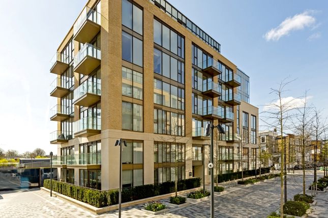 Thumbnail Flat to rent in 2 Bolander Grove, London