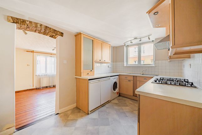 End terrace house for sale in Gravel Path, Berkhamsted