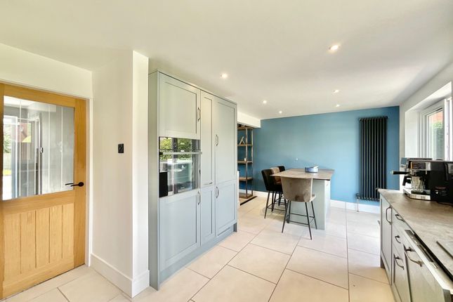 58 Lichfield Road, Stone photo 3