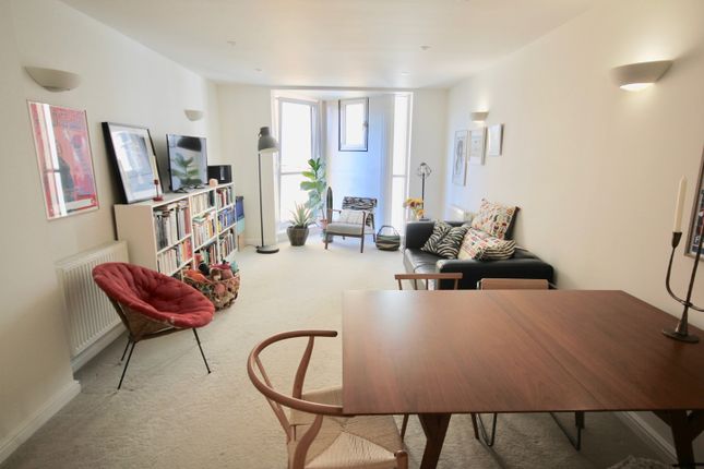 Thumbnail Flat for sale in Hacon Square, Richmond Road, London