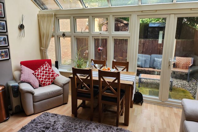 20, Treacle Row, Silverdale, Newcastle photo 4