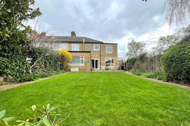 End terrace house for sale in Wanstead Lane, Cranbrook, Ilford