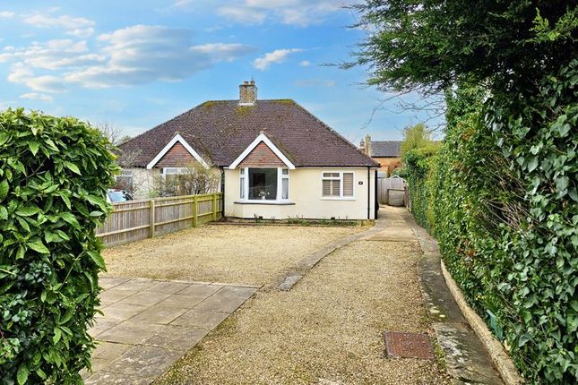 Semi-detached bungalow for sale in Oxford Road, Kidlington