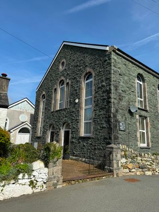 Thumbnail Semi-detached house to rent in Capel Brynrefail, Brynrefail, Caernarfon