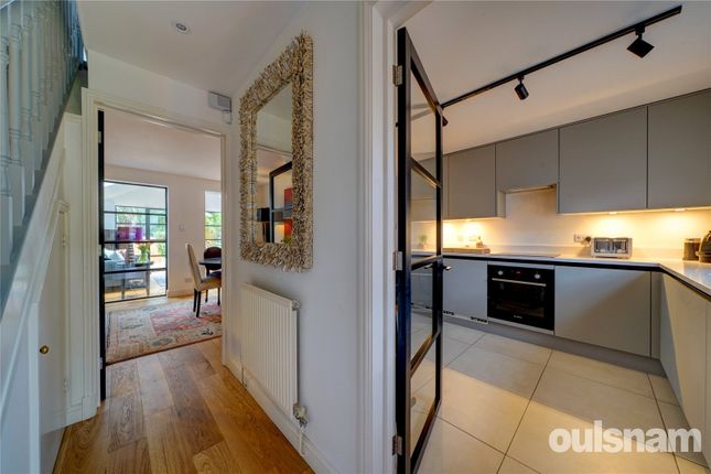 2, Coach Cottages, Birmingham photo 3