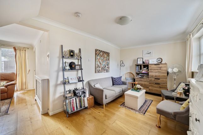 3, Blissett Terrace, Faringdon photo 2