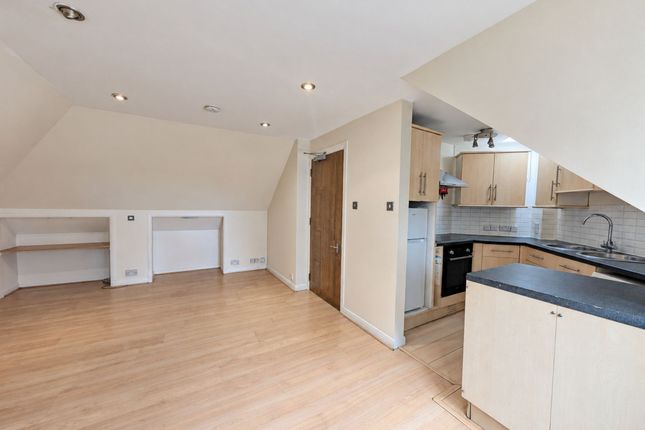 Flat 8, Grovelands Court, Croydon photo 2