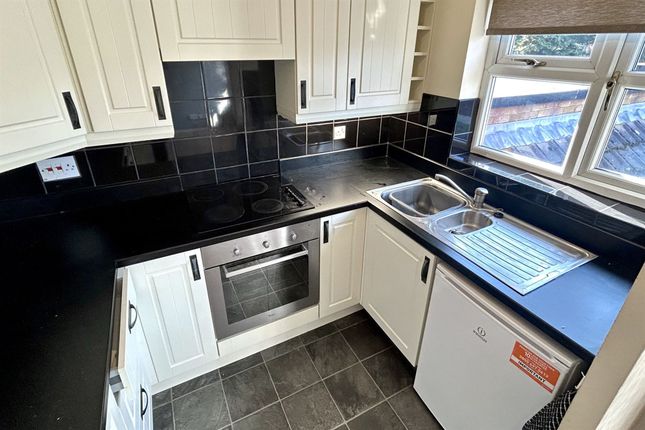 14 Patterdale, Cheadle photo 4