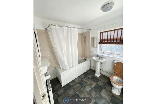 Longford Crescent, Nottingham photo 5