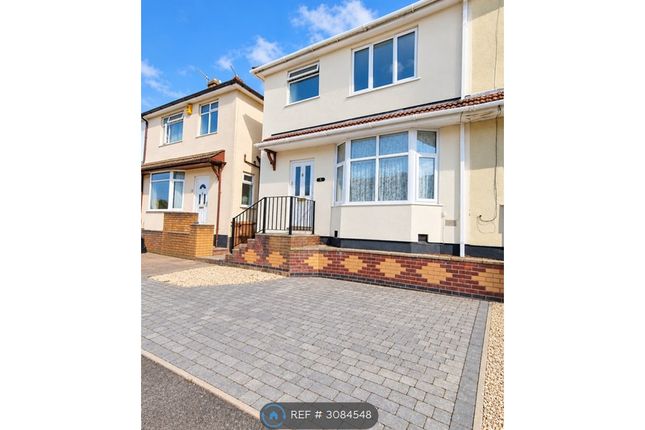 3-bed semi-detached on Worcester, £1,295/mo