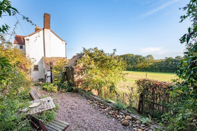 Cottage for sale in Upper Gambolds Lane, Stoke Prior, Bromsgrove, Worcestershire