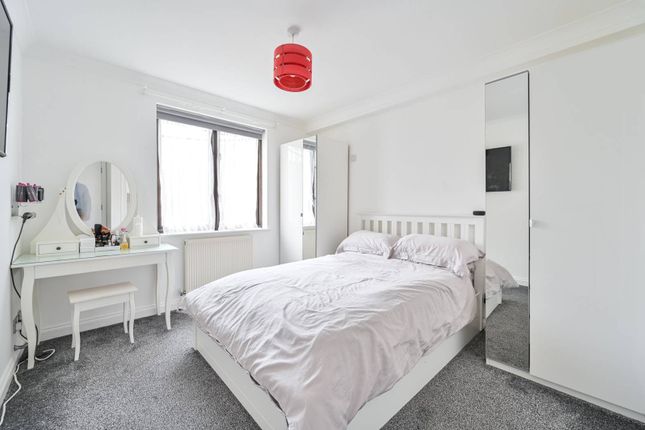 Plough Way, Rotherhithe photo 4