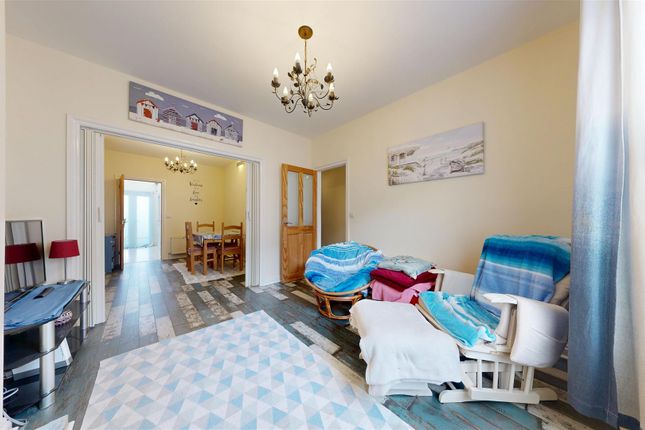 7, Stanley Street, Weymouth photo 2
