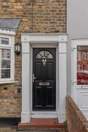 44, Goldsmith Road, Walthamstow photo 2