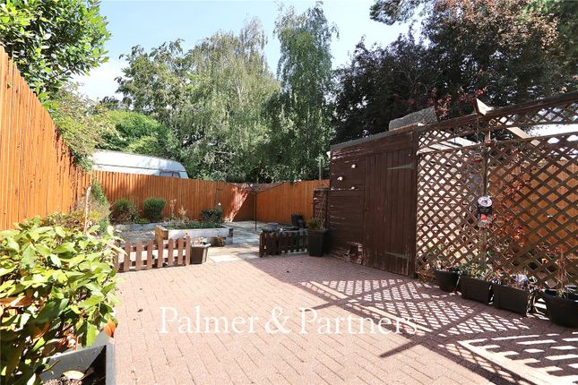 34, Blake Avenue, Suffolk photo 2