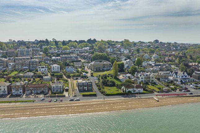 Thumbnail Flat for sale in Melcombe House, Queens Road, Cowes