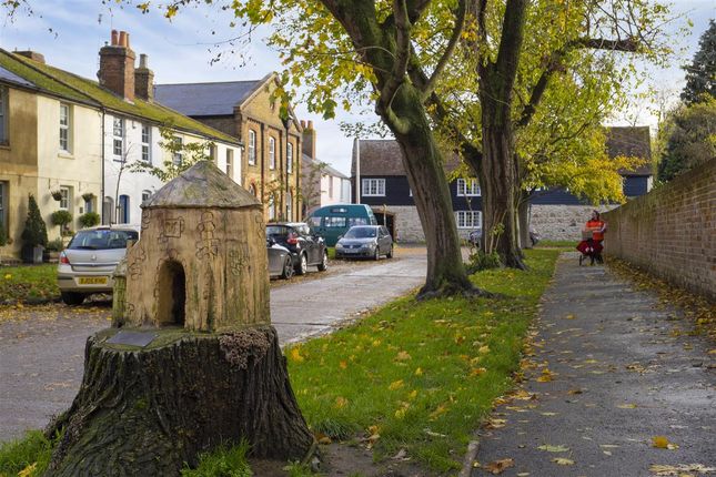 Flat to rent in The Chapel, Abbey Place, Faversham