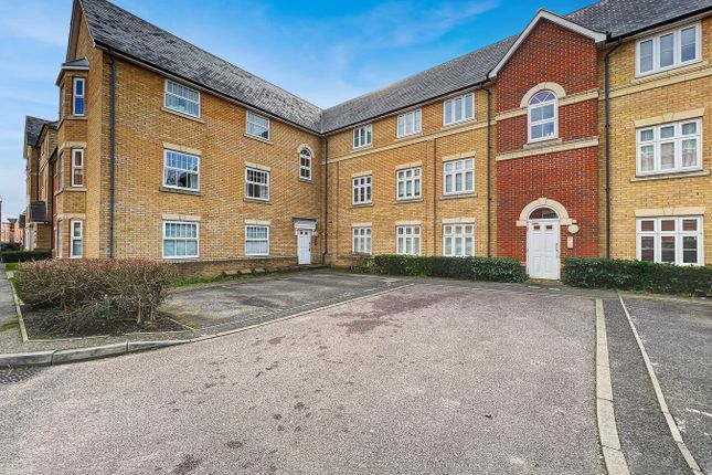 Flat for sale in Malyon Close, Braintree