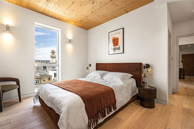 Flat 9, 1, Curtain Place, London photo 4