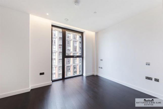23 Madeira Tower, 30 Ponton Road, London photo 4