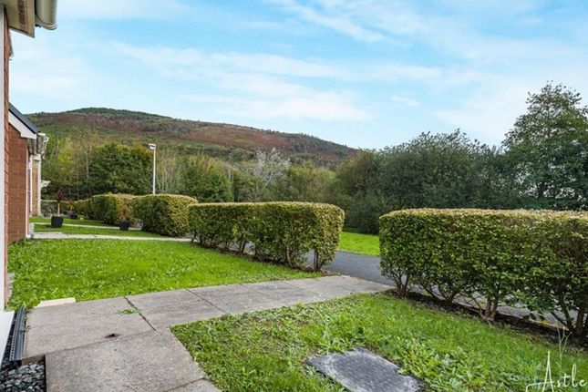 76 Abbottsmoor, Port Talbot photo 2