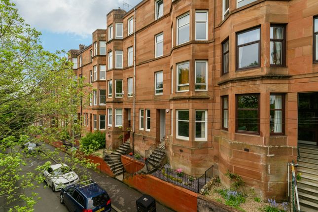 Thumbnail Flat for sale in Bellwood Street, Shawlands, Glasgow