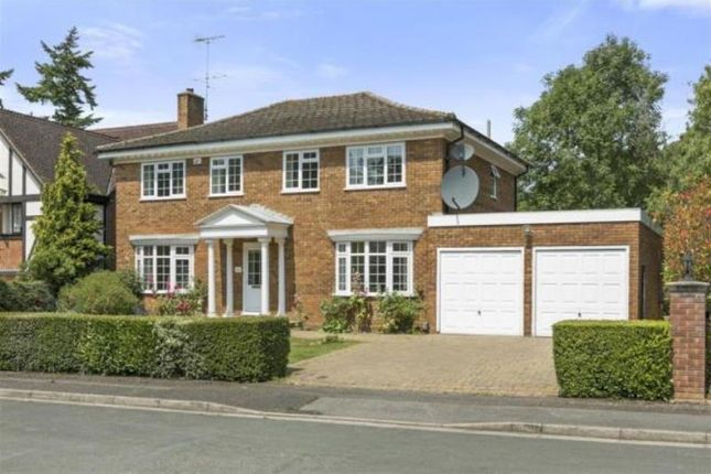 Thumbnail Detached house to rent in The Garth, Cobham, Surrey
