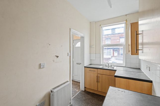 49 Bayswater Crescent, Leeds photo 5