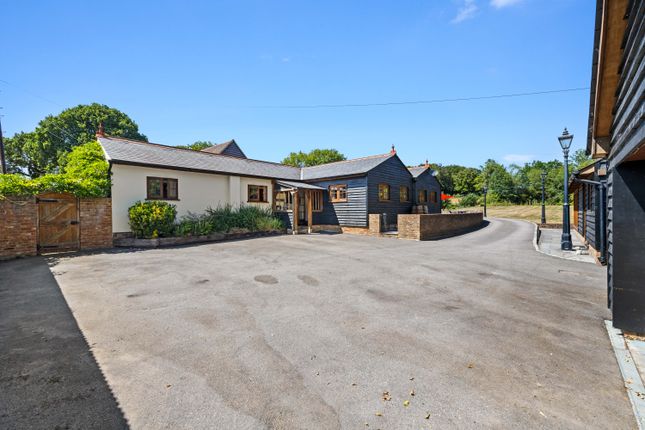 Grogley Halt, Whitewood Lane, South Godstone photo 4