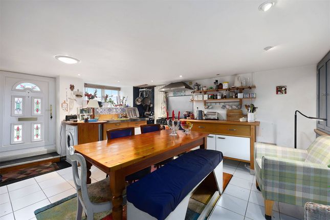 1, Mount Pleasant, Cornwall photo 2