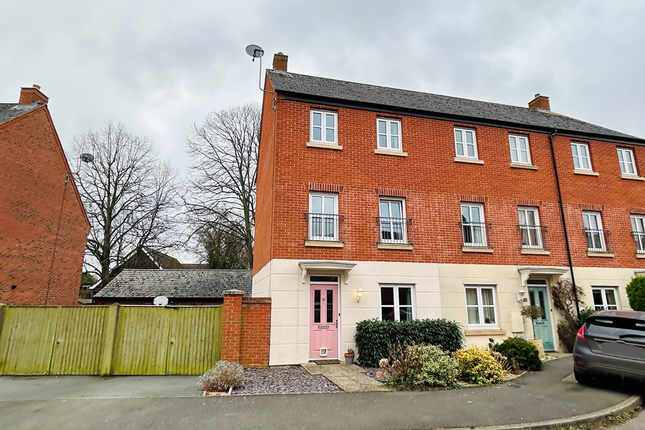 Thumbnail Town house for sale in Old School Mead, Alcester