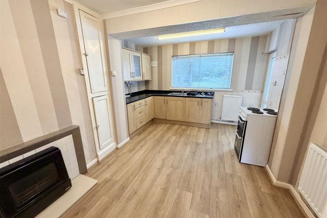 96, Mountain Road, Ammanford photo 3