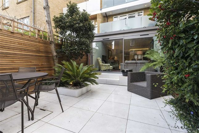 Terraced house for sale in Theed Street, London