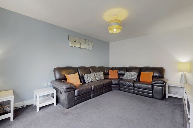 8, Bleasdale Road, Renfrew photo 3
