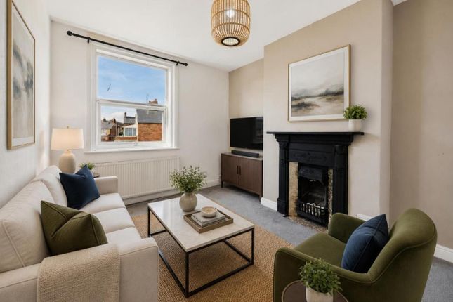 Flat 2, 3, Claremont, Filey photo 2