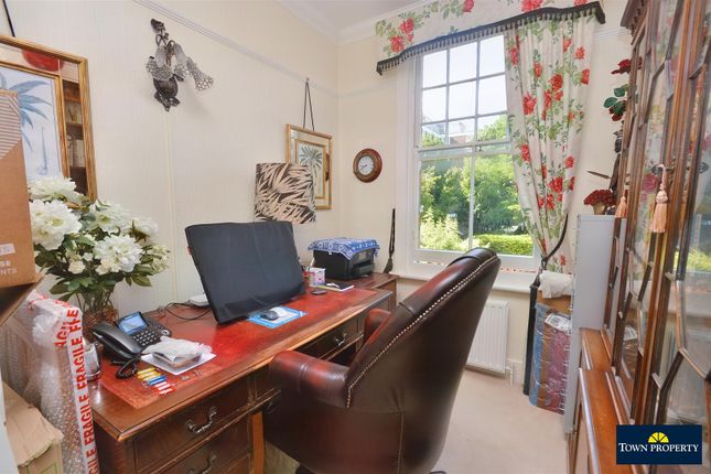 Flat for sale in Carlisle Road, Eastbourne