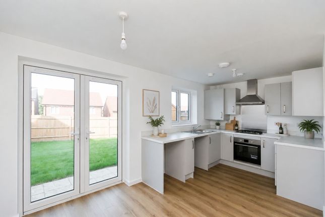 7, Barber Gardens, Pevensey photo 2