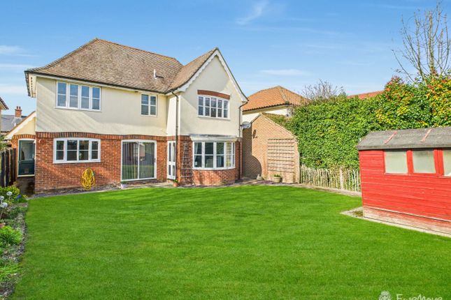Garden- Mark Stephens Ewemove Newmarket And Soham