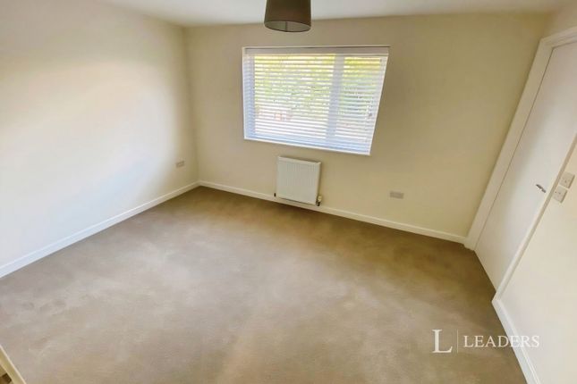 14 Willmore House, Bretton Green, Peterborough photo 5