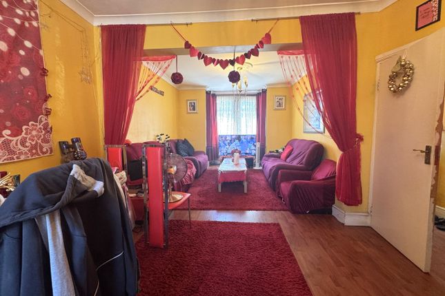 3, Macaulay Road, London photo 3
