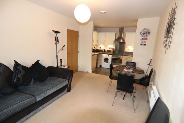 Flat for sale in Wood Martyn Court, Augustus Lane, Orpington