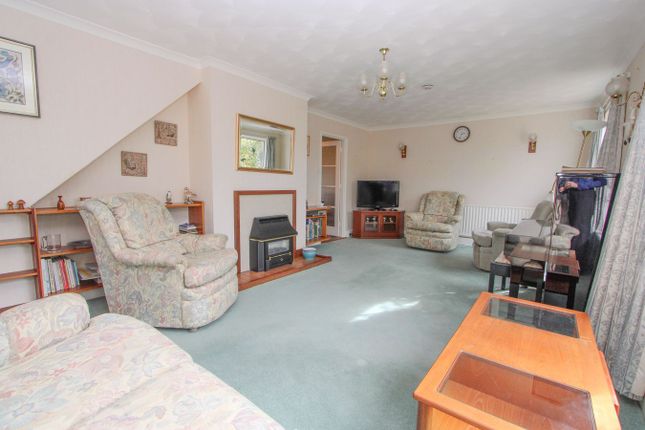 2, Leaman Close, Chipping Sodbury photo 4