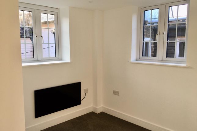 18D, East Street, CHESHAM photo 3