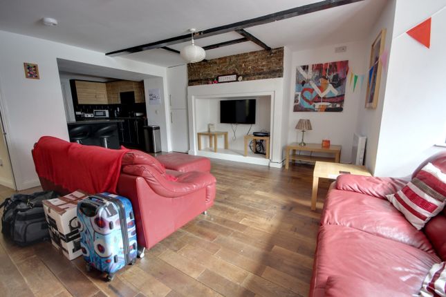A Spacious And Inviting Large Modern Living Room, ...