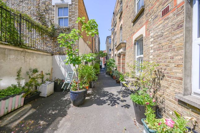 Flat for sale in South Lambeth Road, Vauxhall, London
